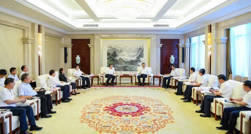 孙志刚与庄尚标会见现场.jpg